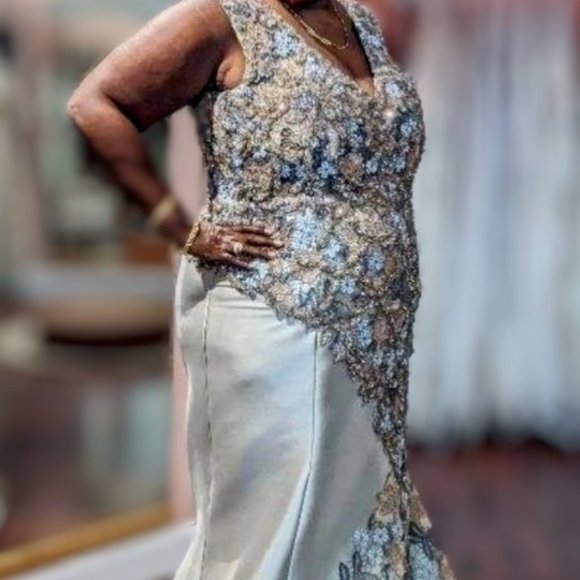 Terani Couture Gown size 18 2111M5302 $699..retail price $1210+tax - Picture 8 of 14